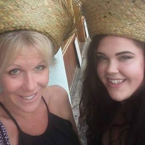 Meet your Posher, Melanie